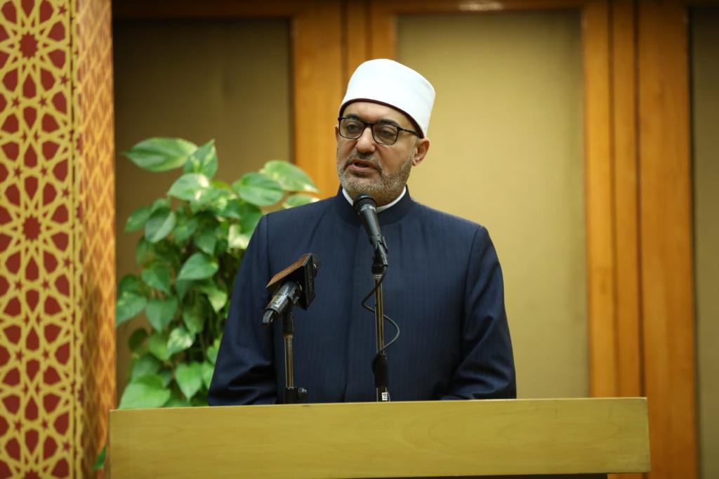 الدكتور نظير عياد