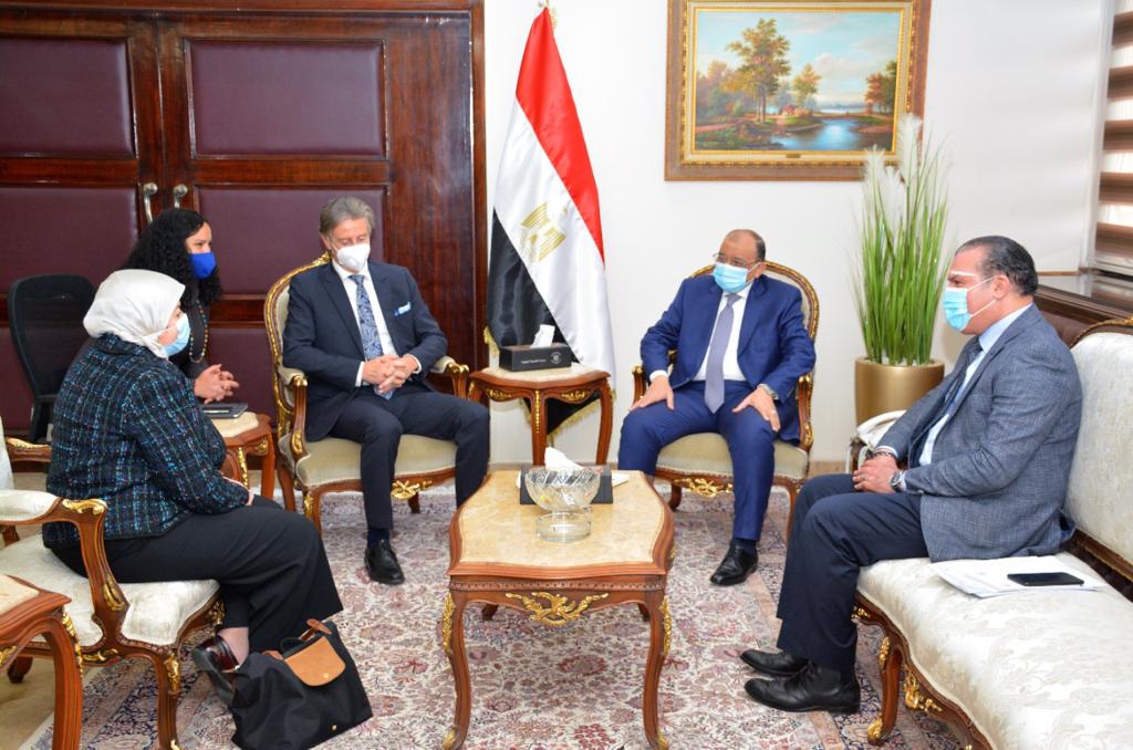 اجتماع وزير التنمية المحلية