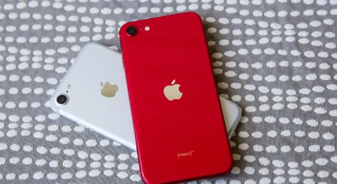 هاتف iPhone SE 2022