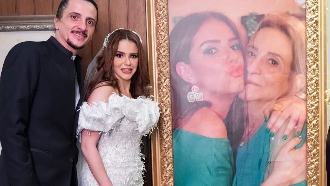 دنيا عبد العزيز 