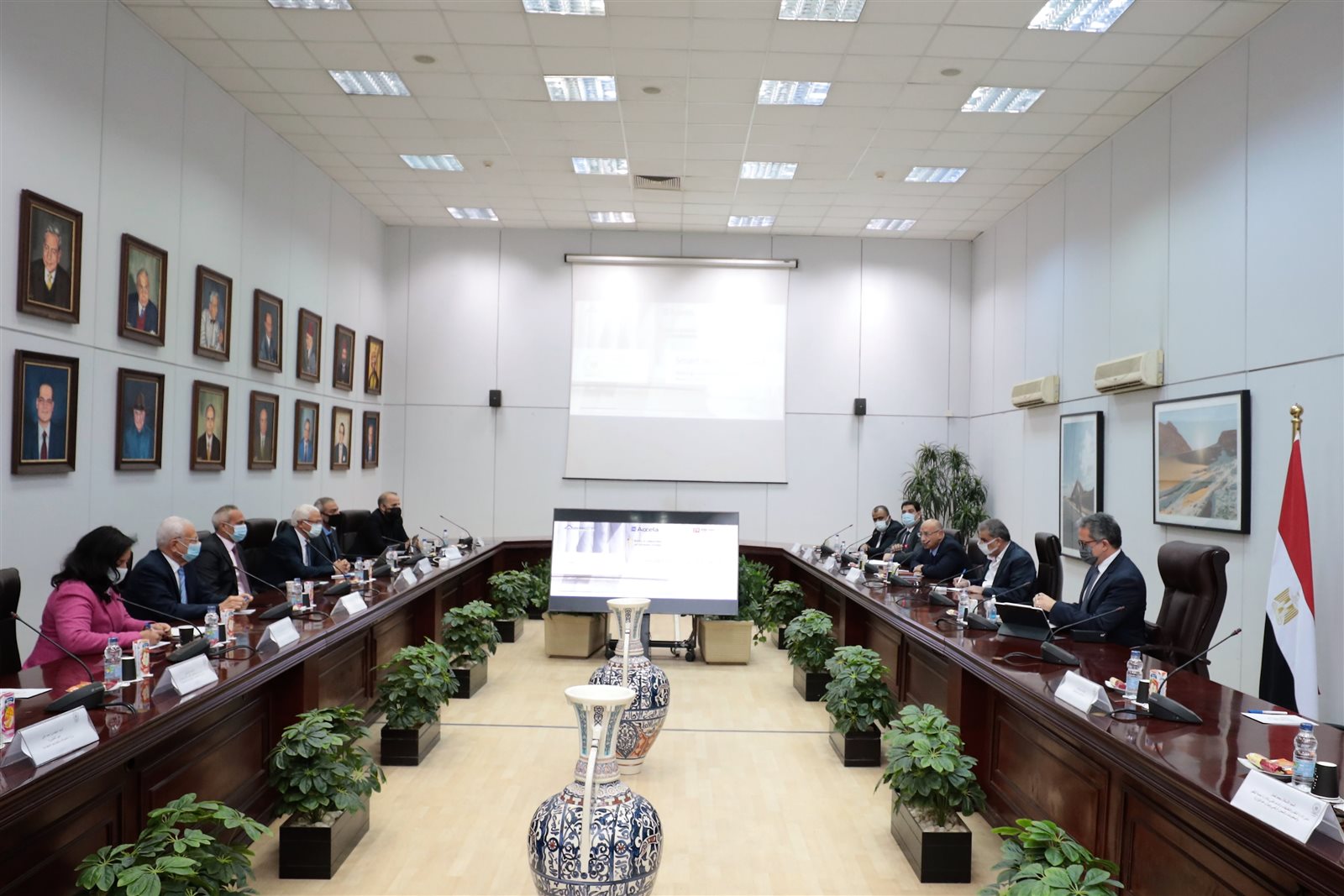 وزير السياحة والآثار 