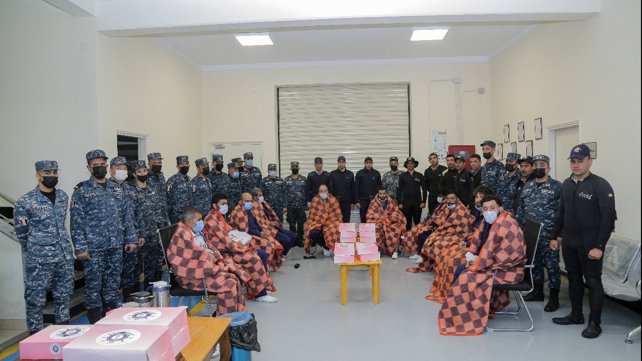 صورة من عملية إنقاذ الطاقم