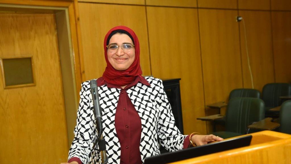 الطبيبة هند محمد سيد  الطبيبة هند محمد سيد
