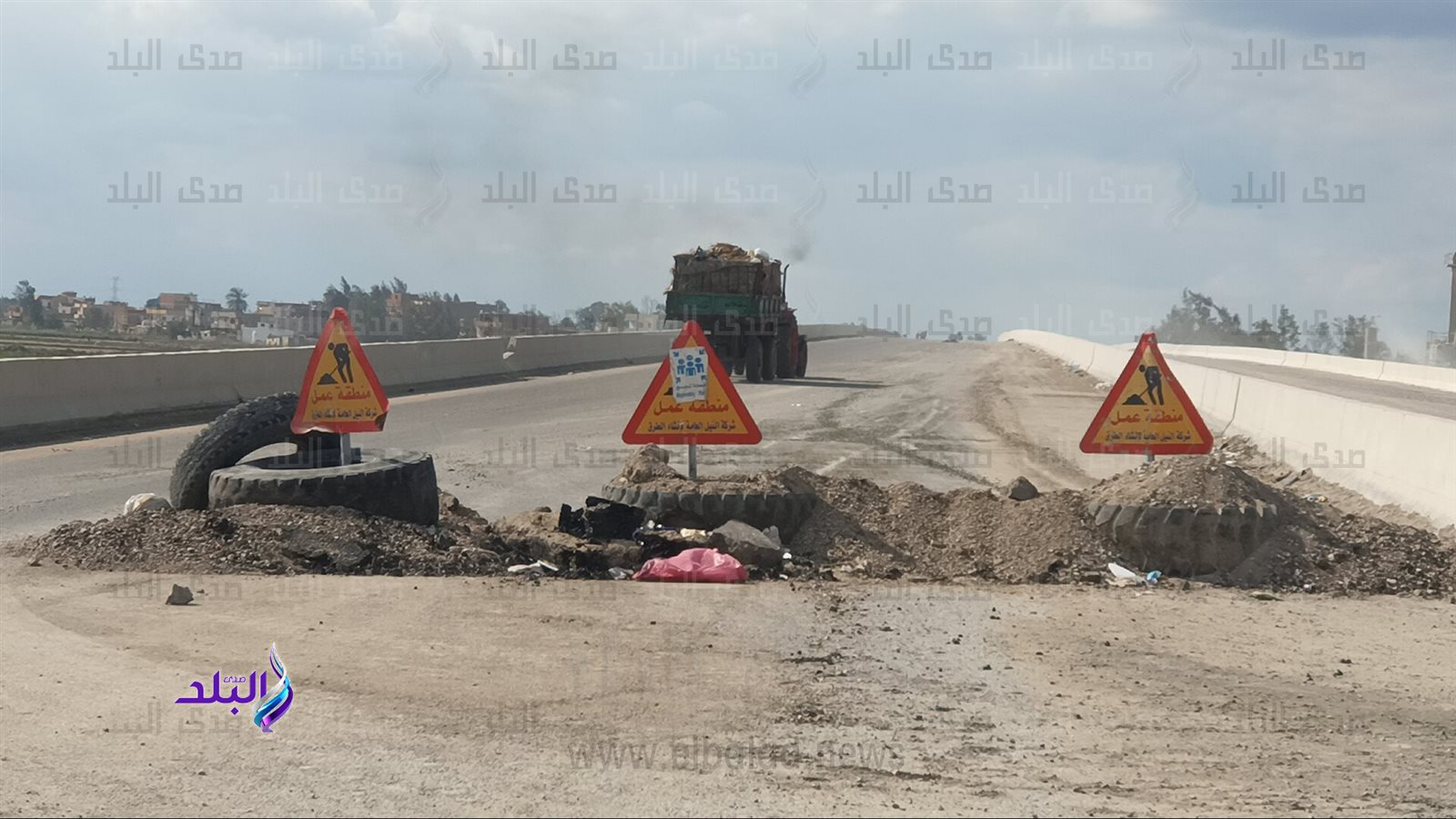 أعمال الانشاءات بالطريق الجديد