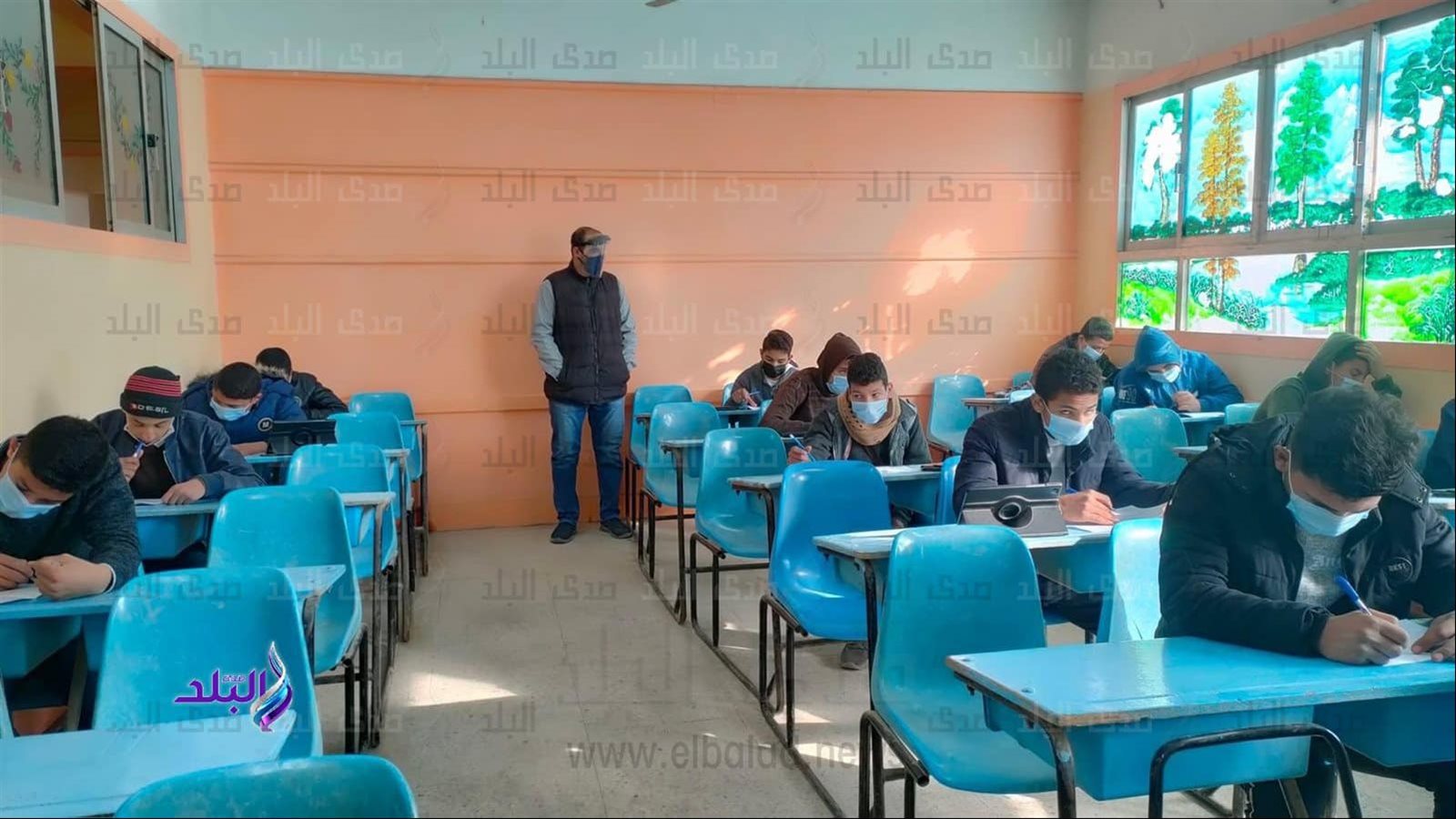 امتحانات الصف الاول الثانوي