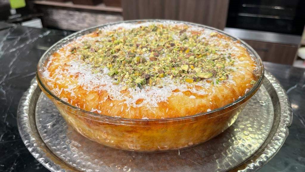 كيك الجلاش بالكاسترد