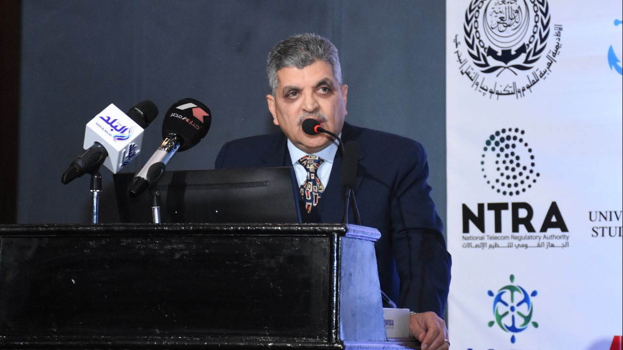 الفريق أسامة ربيع رئيس هيئة قناة السويس