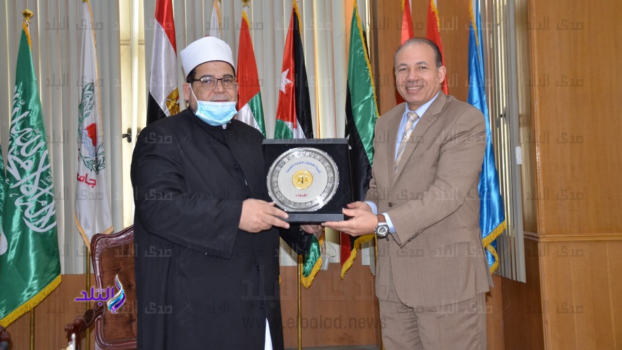 خلال التكريم
