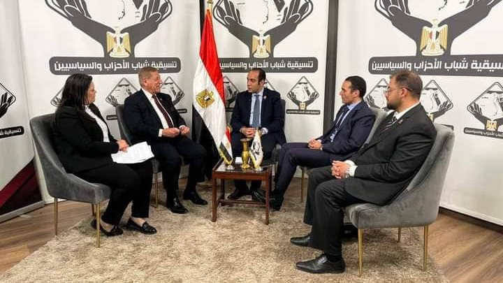 أعضاء التنسيقية خلال صالونها النقاشي 