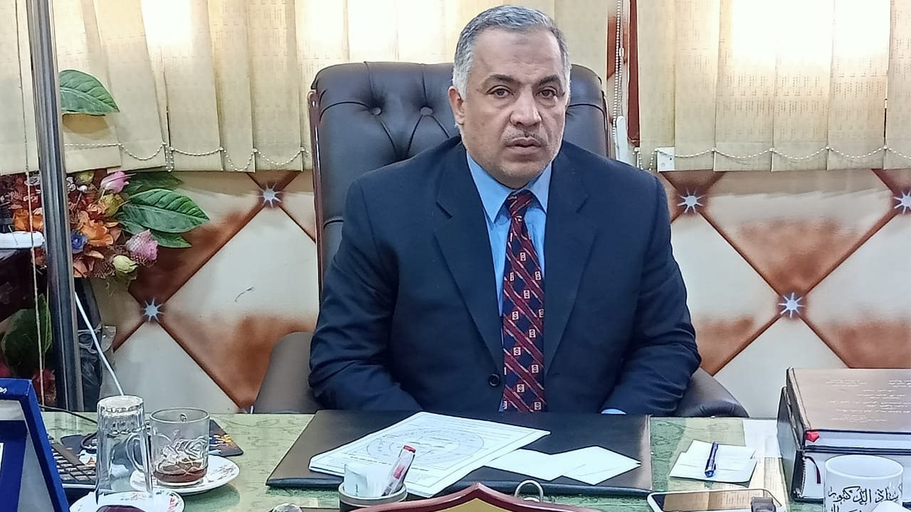 الدكتور رمضان الصاوى عميد الكلية