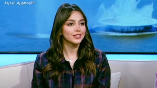  الفنانة زينب حسن