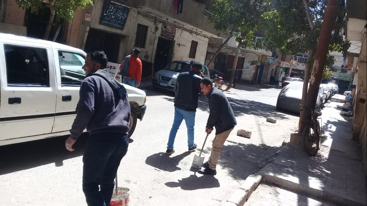 حملة لازالة الاشغالات بشوارع حي شرق أسيوط 