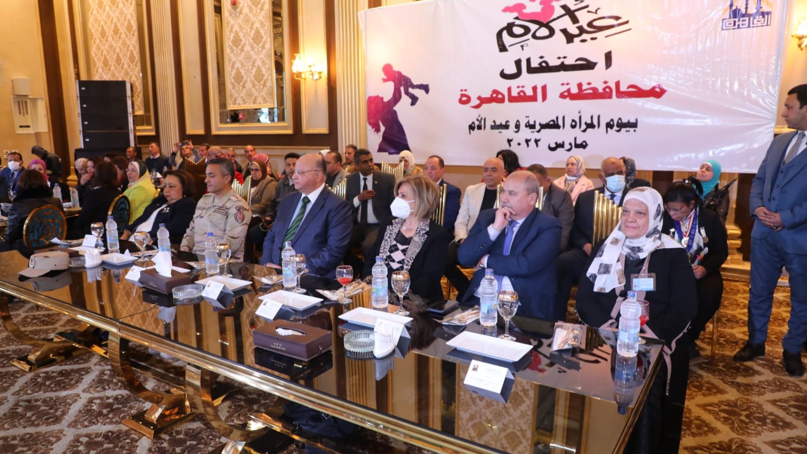 احتفالية محافظة القاهرة لتكريم الأمهات المثاليات احتفالية محافظة القاهرة لتكريم الأمهات المثاليات