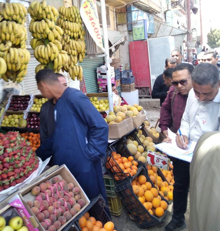 إستمرار الحملات التموينية على الأسواق بأسوان 