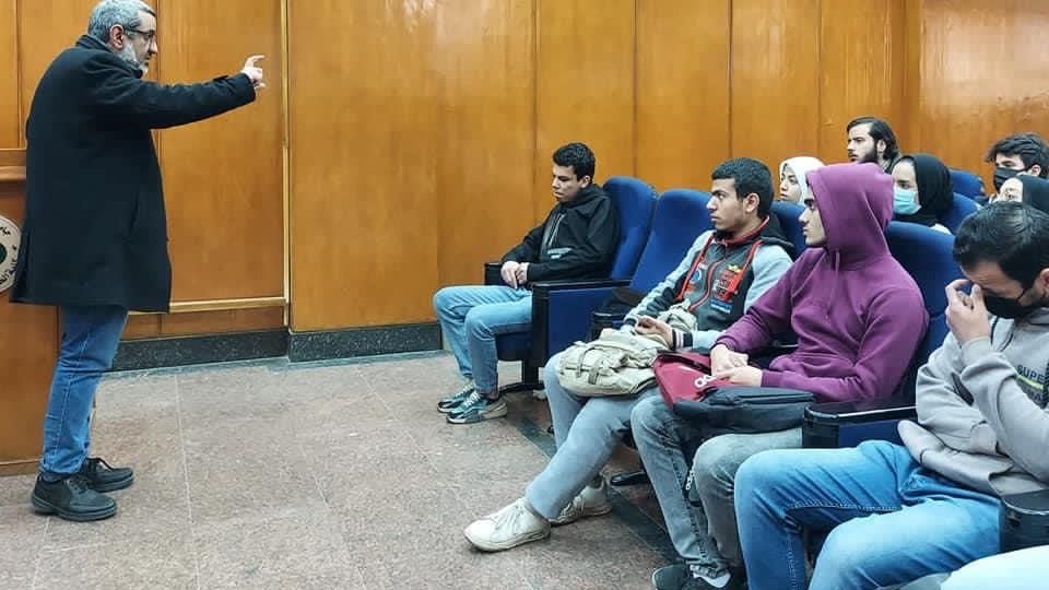 ندوة تعريفية حول الاشتراك بمسابقة عين شمس تبتكر بحاسبات عين 