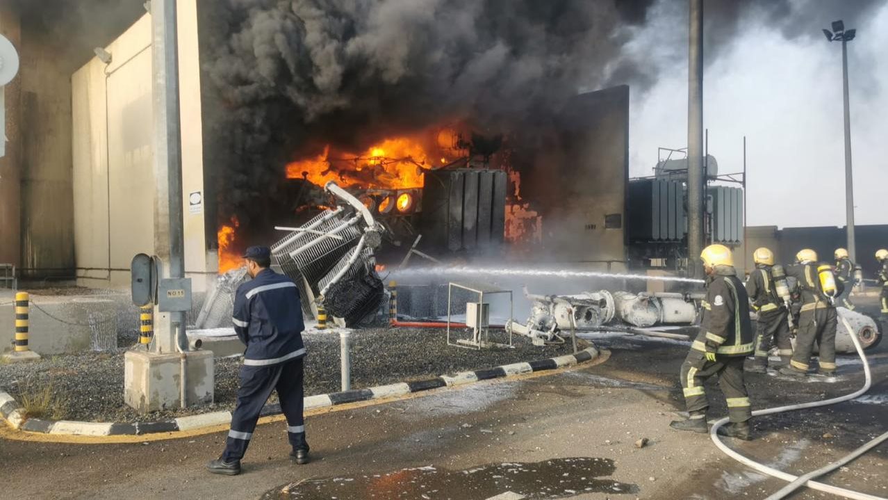 التحالف: حريق إثر سقوط مقذوف معاد على محطة كهرباء صامطة 