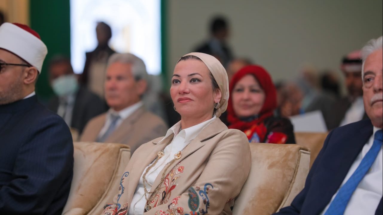 وزيرة البيئة 