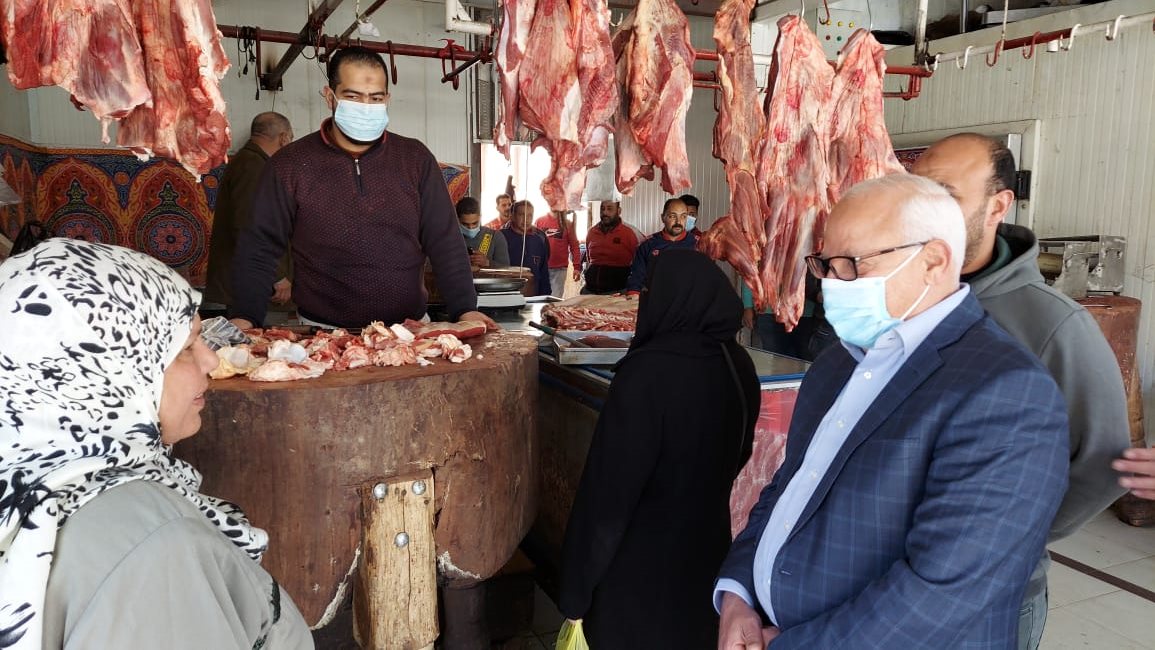 محافظ بورسعيد يناقش المواطنين حول مستوى الخدمات المقدمة 