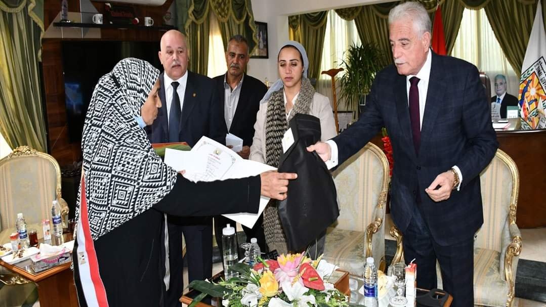 فودة يكرم الأمهات 