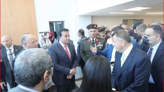 جامعة عين شمس 