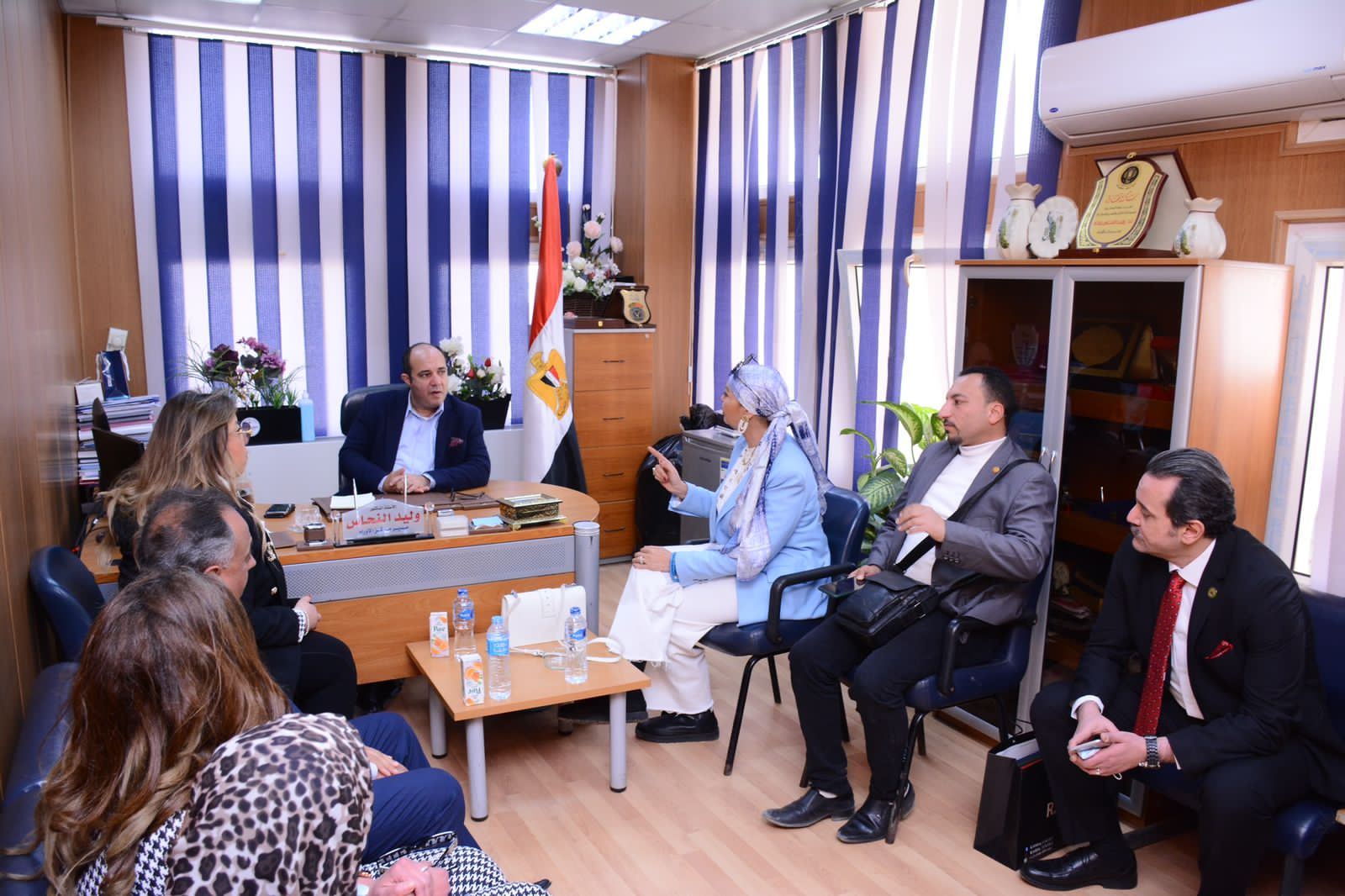 جانب من الزيارة لمركز الأورام 