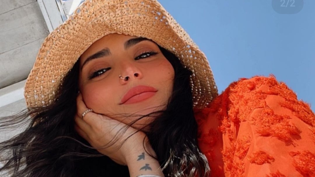 أسماء جلال