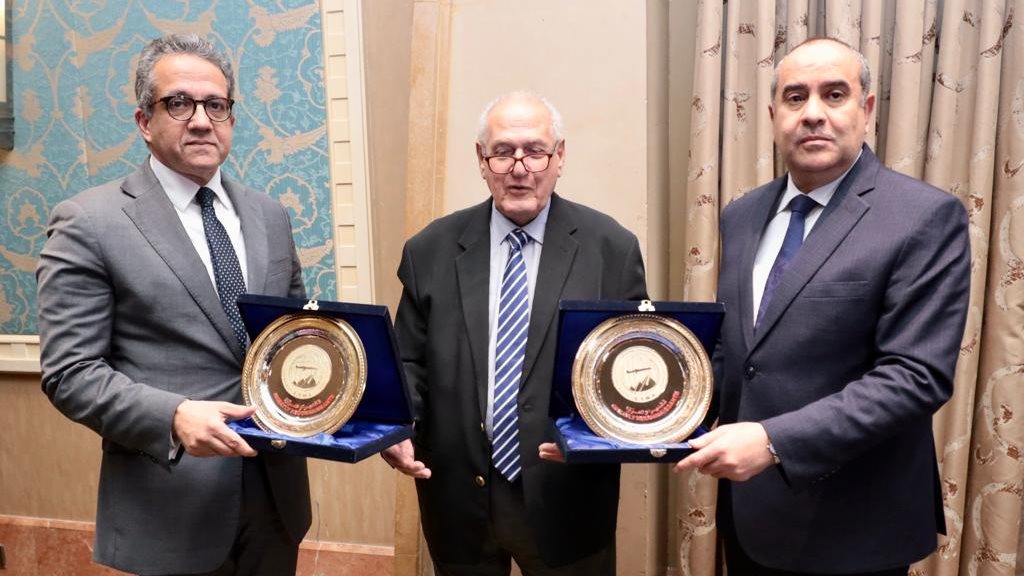وزيرا السياحة والآثار والطيران المدني 