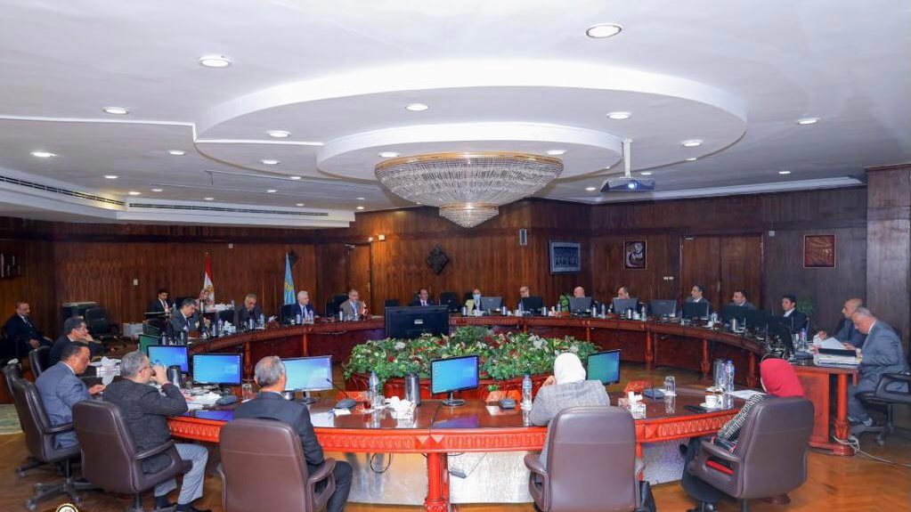 ترقية 13 عضواً بهيئة التدريس وتعيين 6 مدرسين بجامعة طنطا