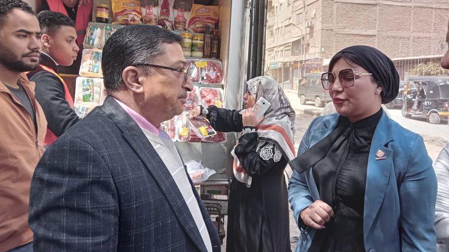 النائبة رشا أبو شقرة تساهم بسيارات أهلا رمضان ببولاق الدكرور