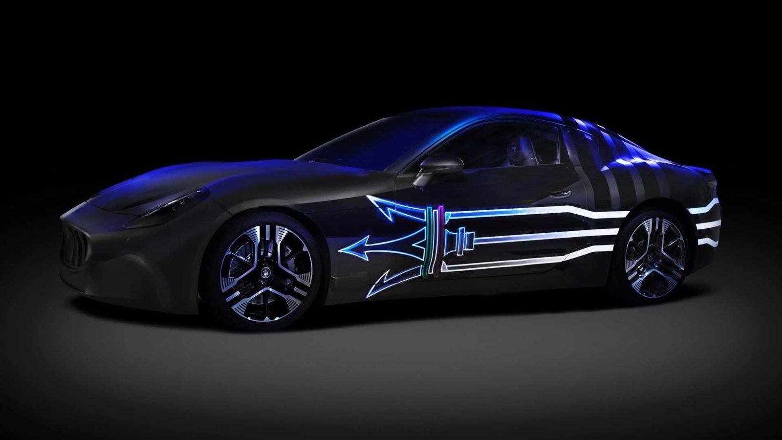 نظرة على سيارة مازيراتي GranTurismoموديل 2023