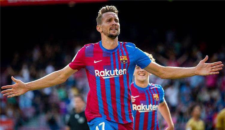 لوك دي يونج مهاجم برشلونة