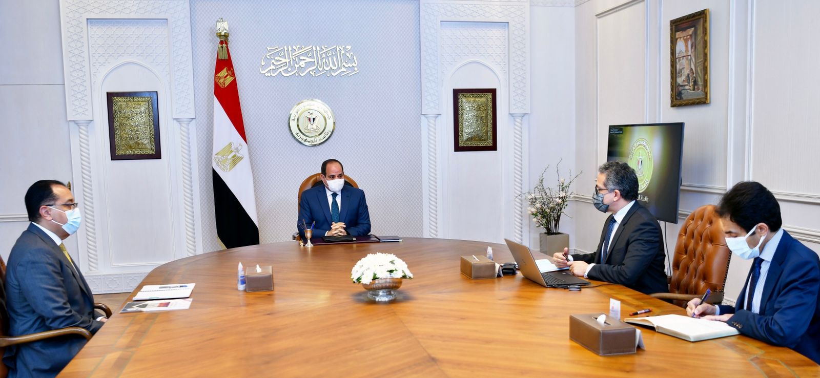 الرئيس عبدالفتاح السيسي  الرئيس عبدالفتاح السيسي