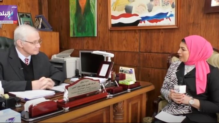  المذيعة رشا دياب تجري حوارا مع رئيس الجامعة المصرية الروسية