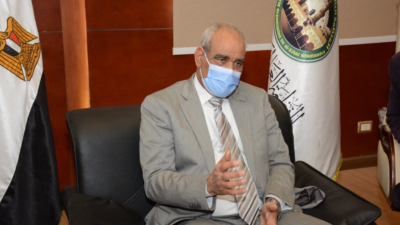 الدكتور عبد الدايم نصير
