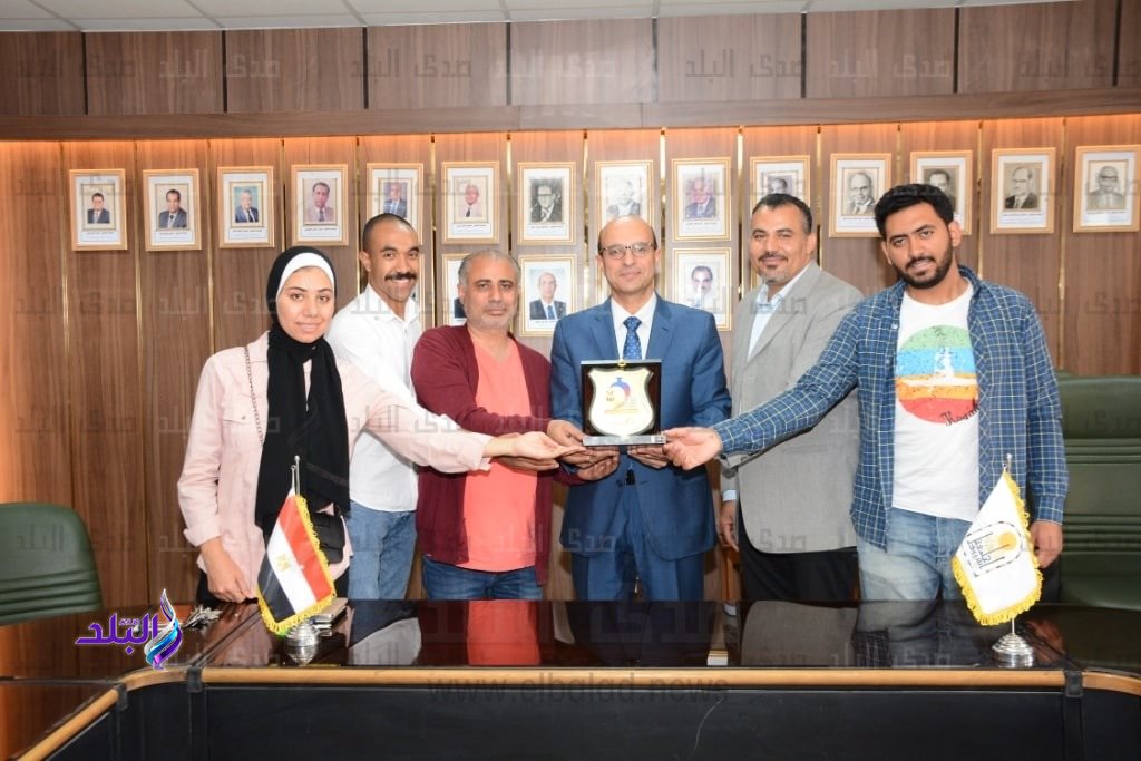 جامعة جنوب الوادى تكرم طلاب كلية الفنون الجميلة جامعة اسيوط