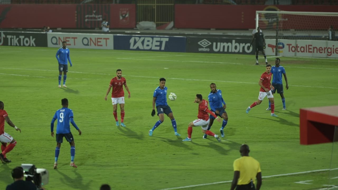 الأهلي والهلال