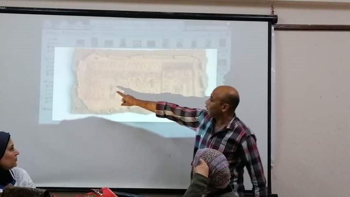 جانب من المناقشة  جانب من المناقشة