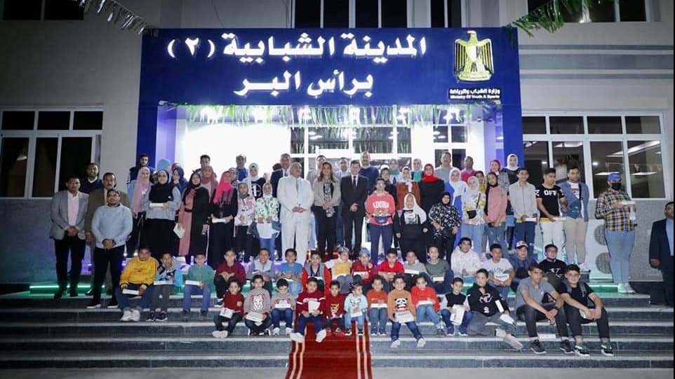 محافظ دمياط تشارك بحفل الإفطار الجماعى مع الأيتام وذوى الهمم