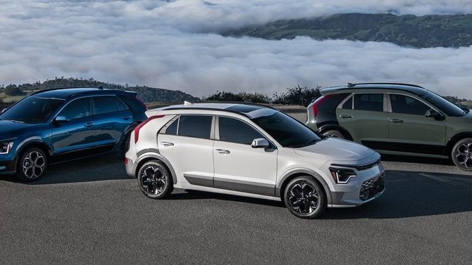 كيا نيرو 2023