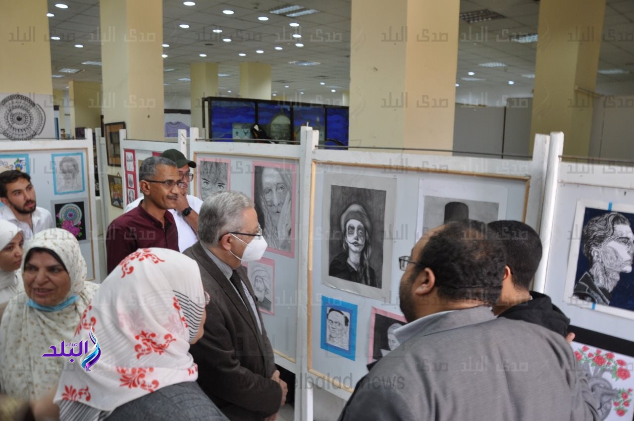 المعرض العام للفنون التشكيلية والأسرية بجامعة حلوان