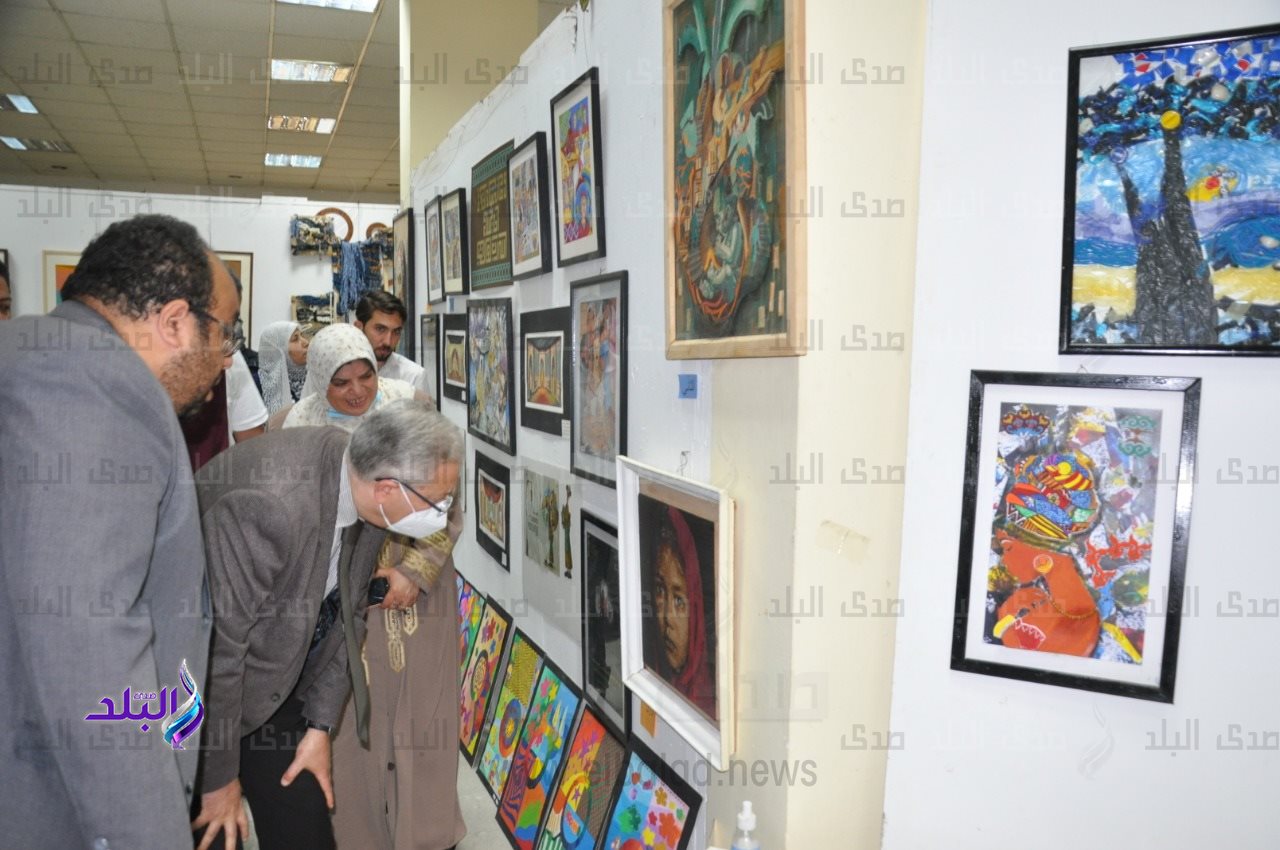 المعرض العام للفنون التشكيلية والأسرية بجامعة حلوان