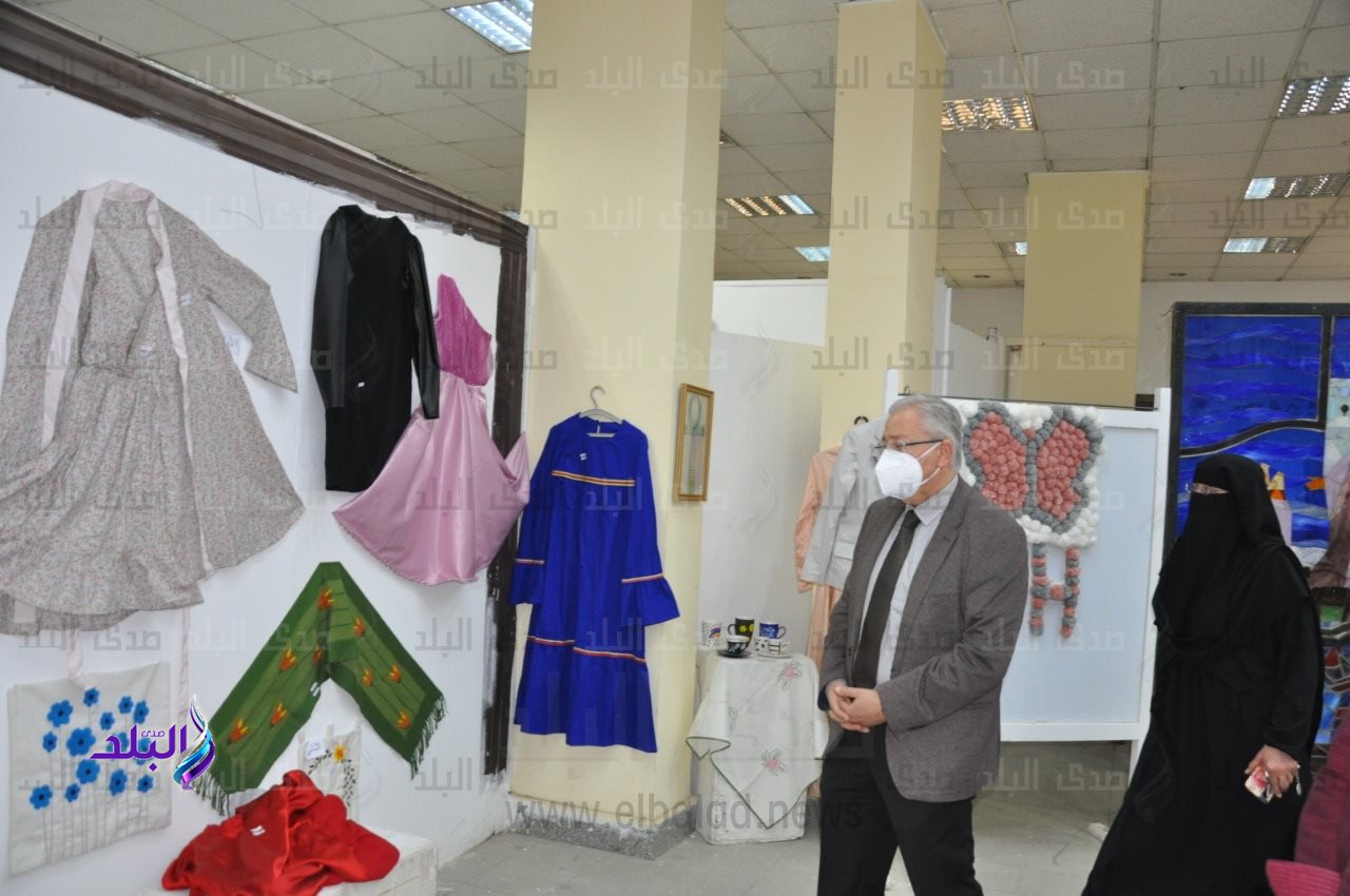 المعرض العام للفنون التشكيلية والأسرية بجامعة حلوان