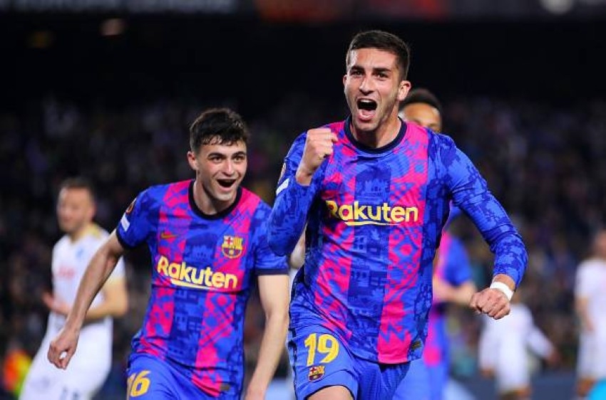 فيران توريس مهاجم فريق برشلونة