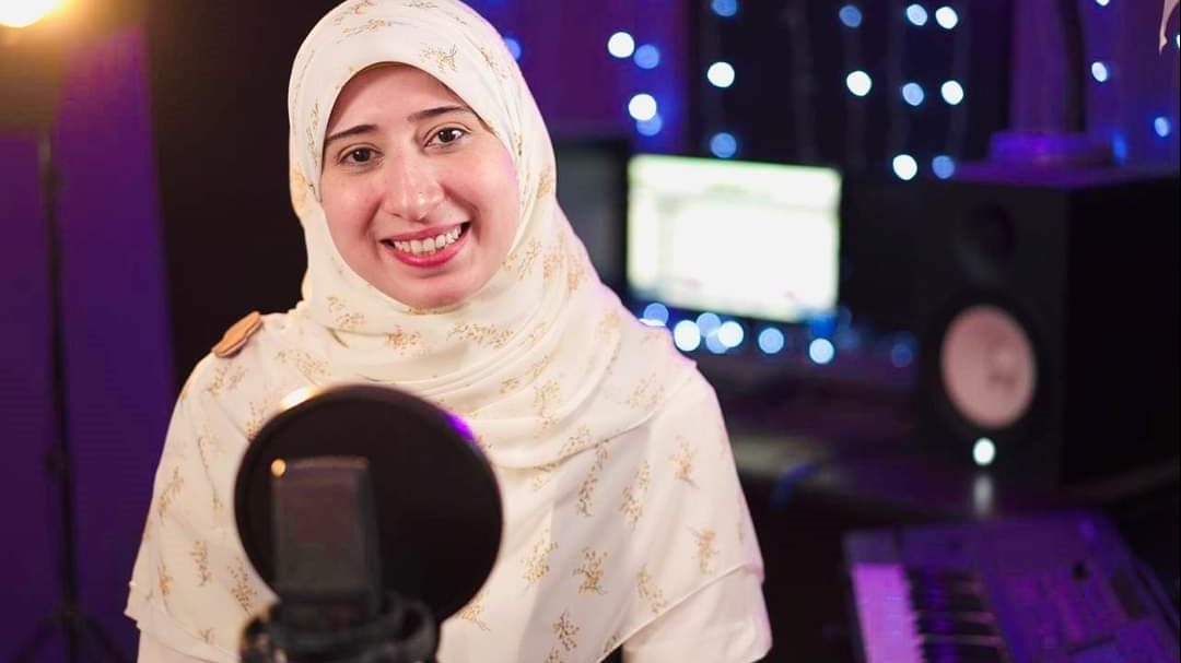 المنشدة آمنة الزينبية