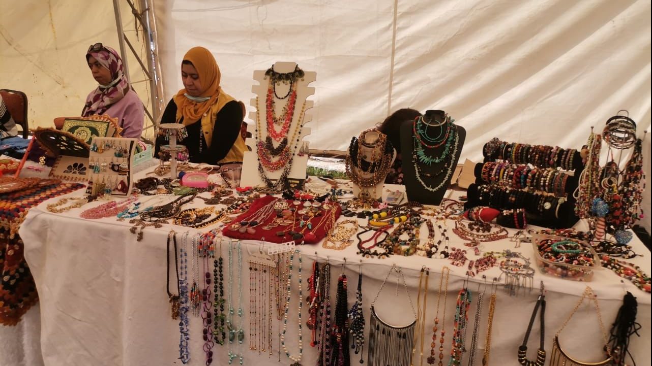 محافظة القاهرة تفتتح معرضًا للحرف التراثية والأعمال اليدوية 
