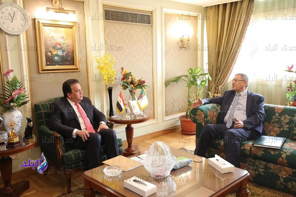 وزير التعليم العالي يبحث آليات التعاون العلمي والبحثي مع السفير الجزائري بالقاهرة