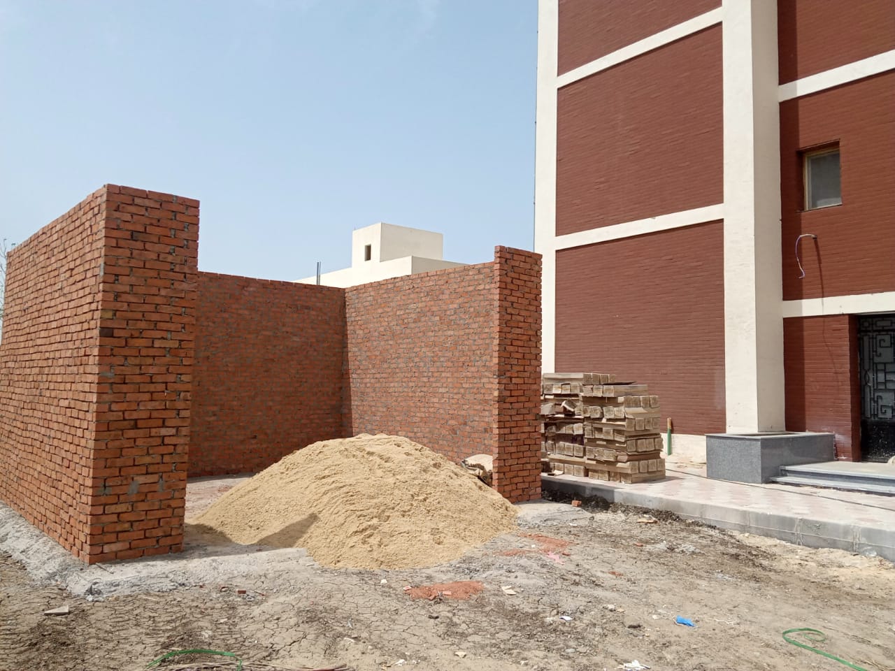 بدء إنشاء كشك "كتابك"