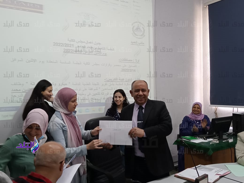 تكريم المبتكرين بزراعة عين شمس 