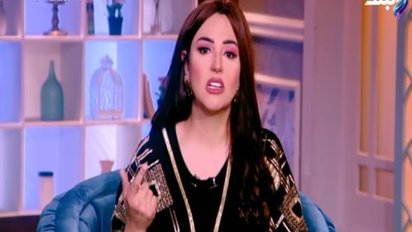 الإعلامية نهال طايل، مقدمة برنامج إحنا لبعض