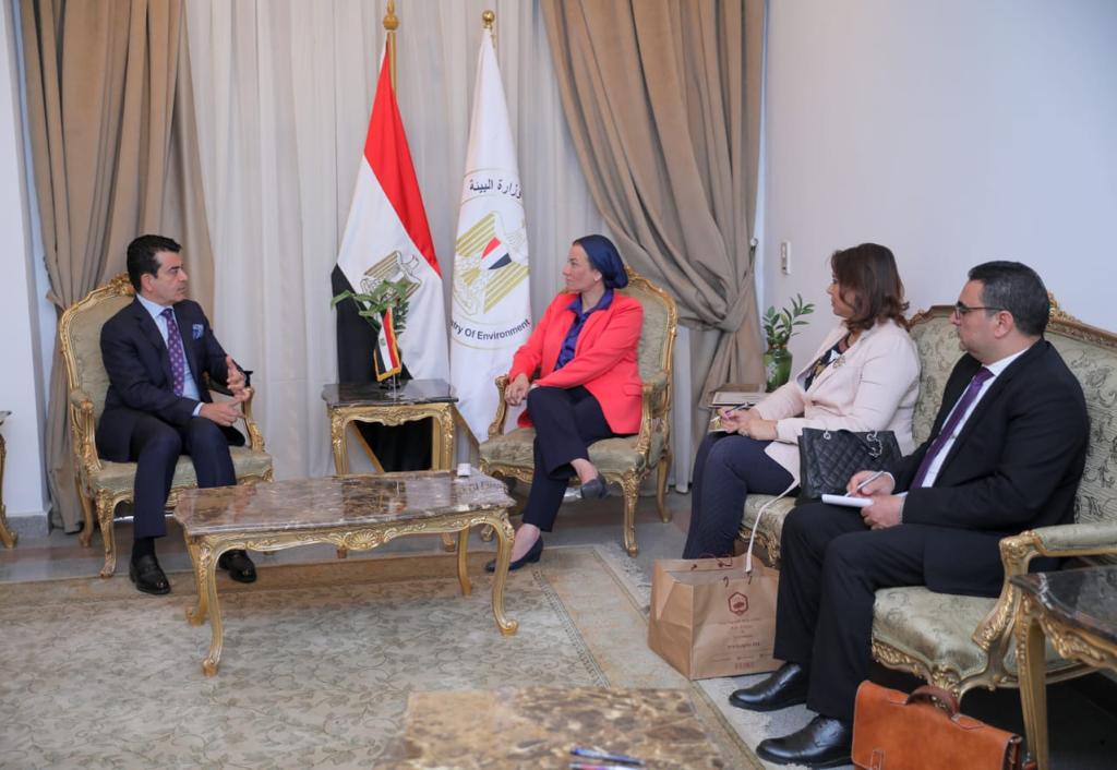 وزيرة البيئة تلتقي مدير «الإيسيسكو» وتبحث التعاون المشترك